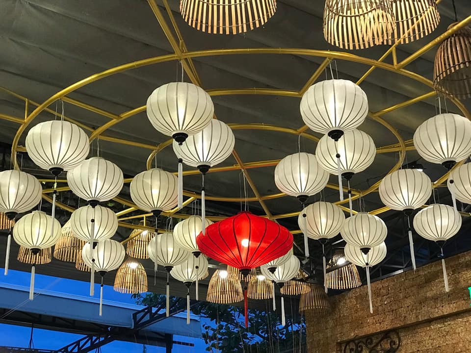 Đèn lồng trang trí phong cách Việt